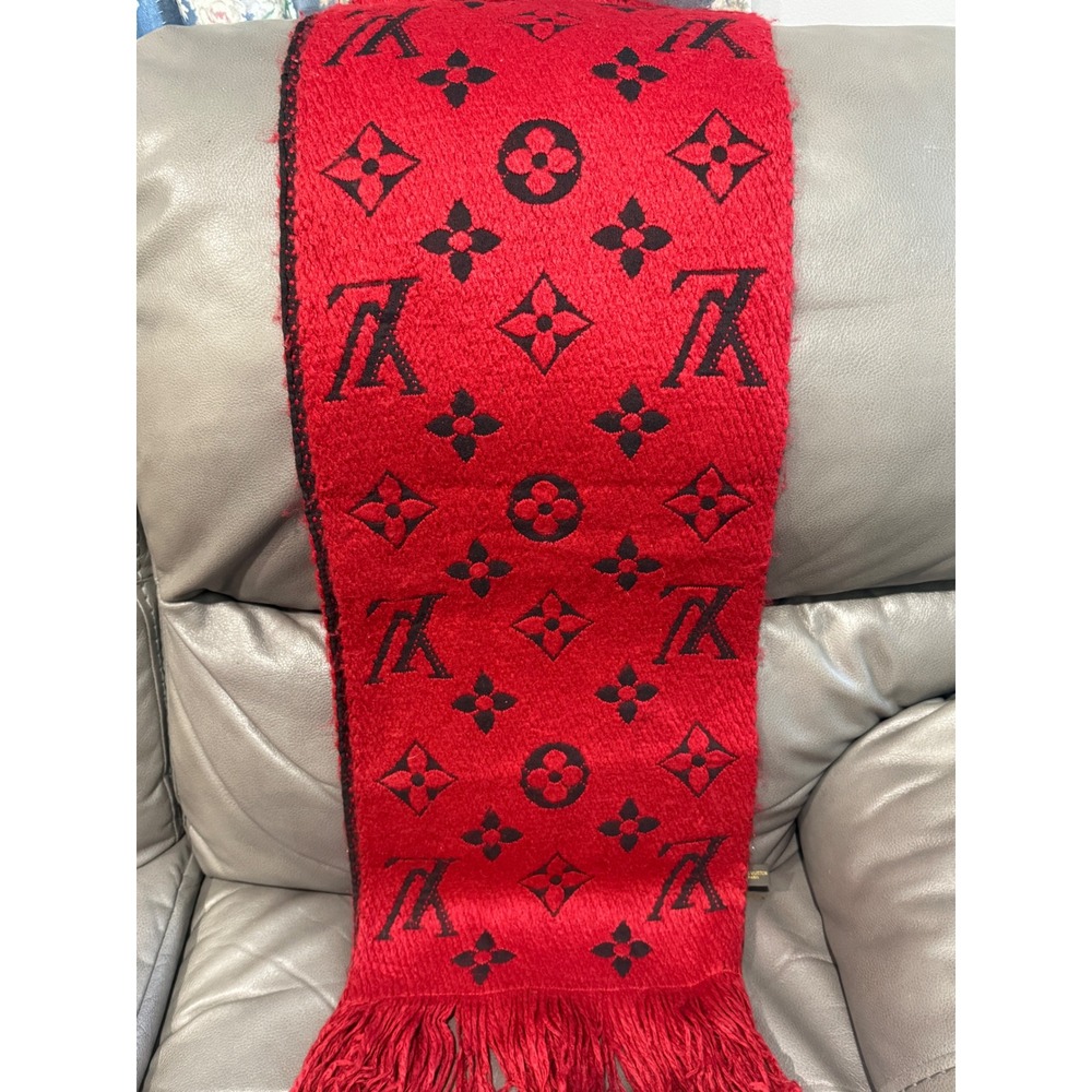 Louis Vuitton Logomania Scarf Red Black Monogram Cashmere Silk Knit Fringe Paris